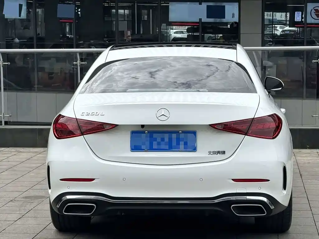 Mercedes-Benz C-Class 2023 — фото 8
