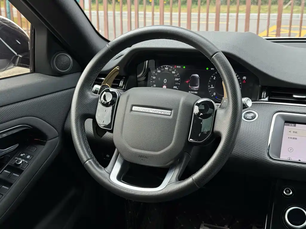 Land Rover Evoque 2021 — фото 4
