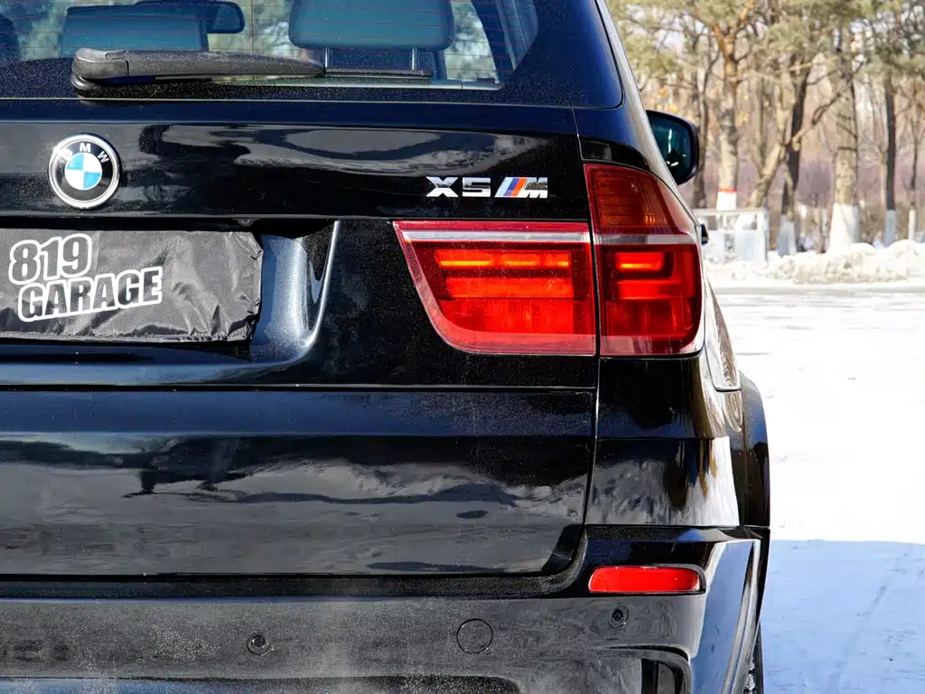 BMW X5 M 2011 — фото 8