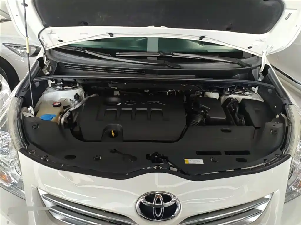 Toyota Verso 2015 — фото 20