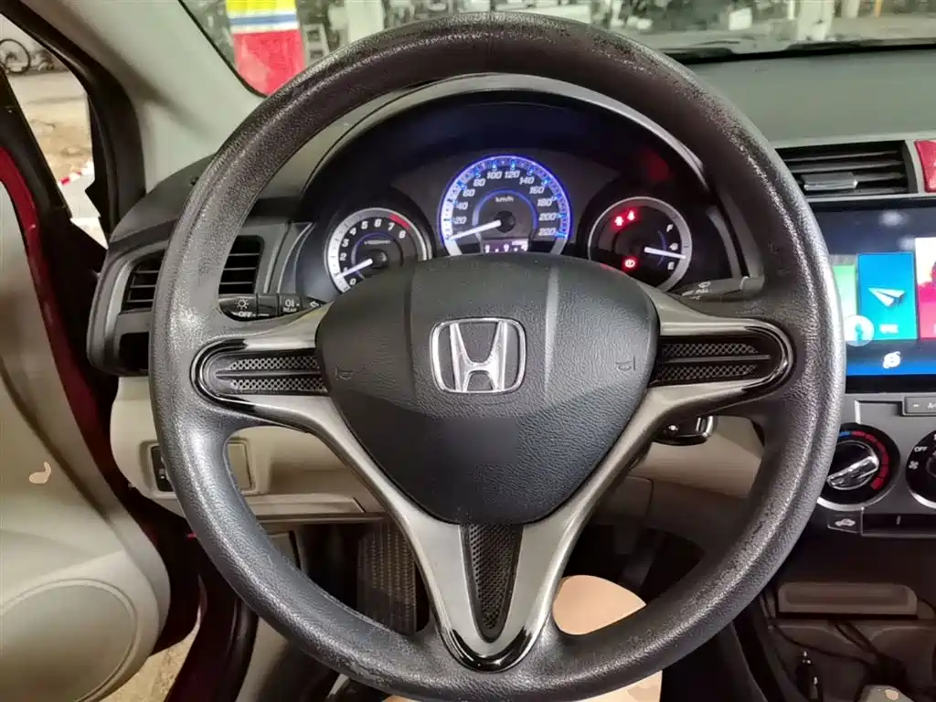 Honda City Classic 2014 — фото 11