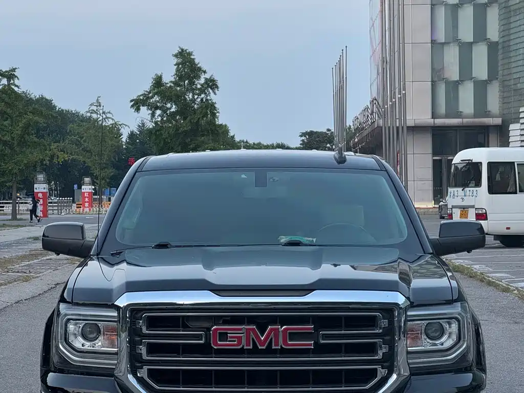 GMC SIERRA 2017 — фото 3