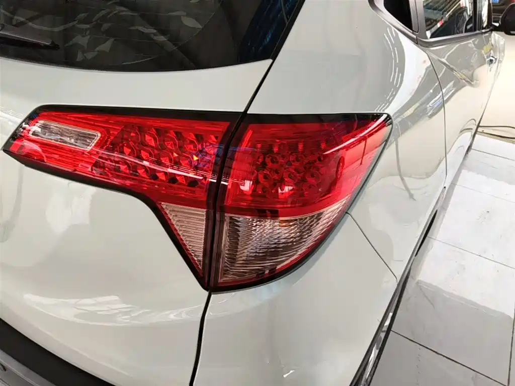 Honda Vezel 2019 — фото 8