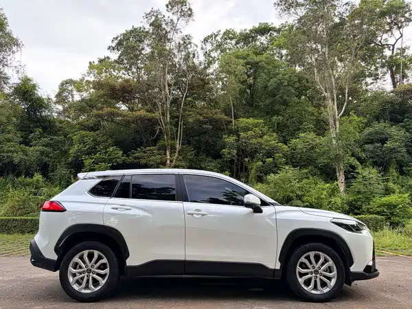 Toyota Frontlander 2023