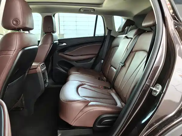 Buick Envision Plus 2020