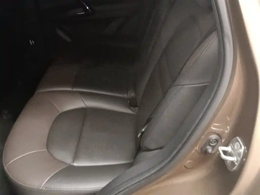 GAC Motor Trumpchi GS4 2015 — фото 17