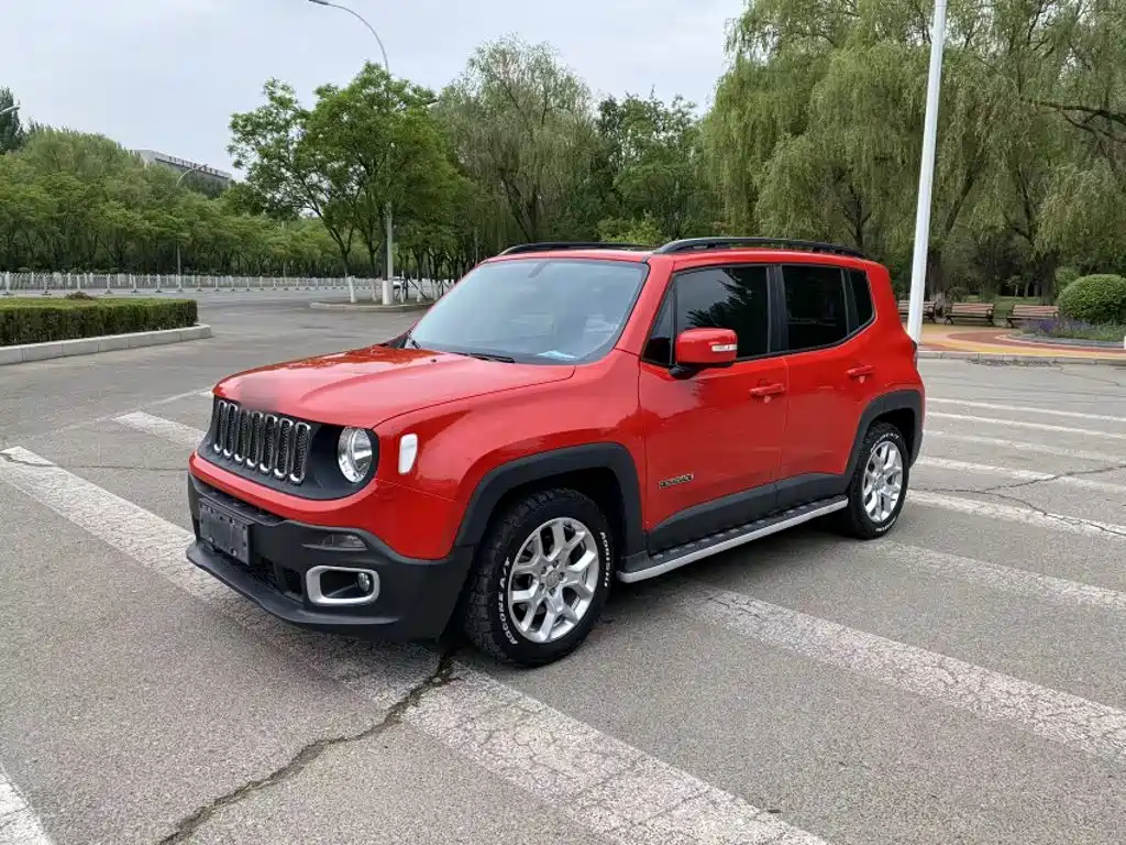 Jeep Renegade 2019 — фото 3