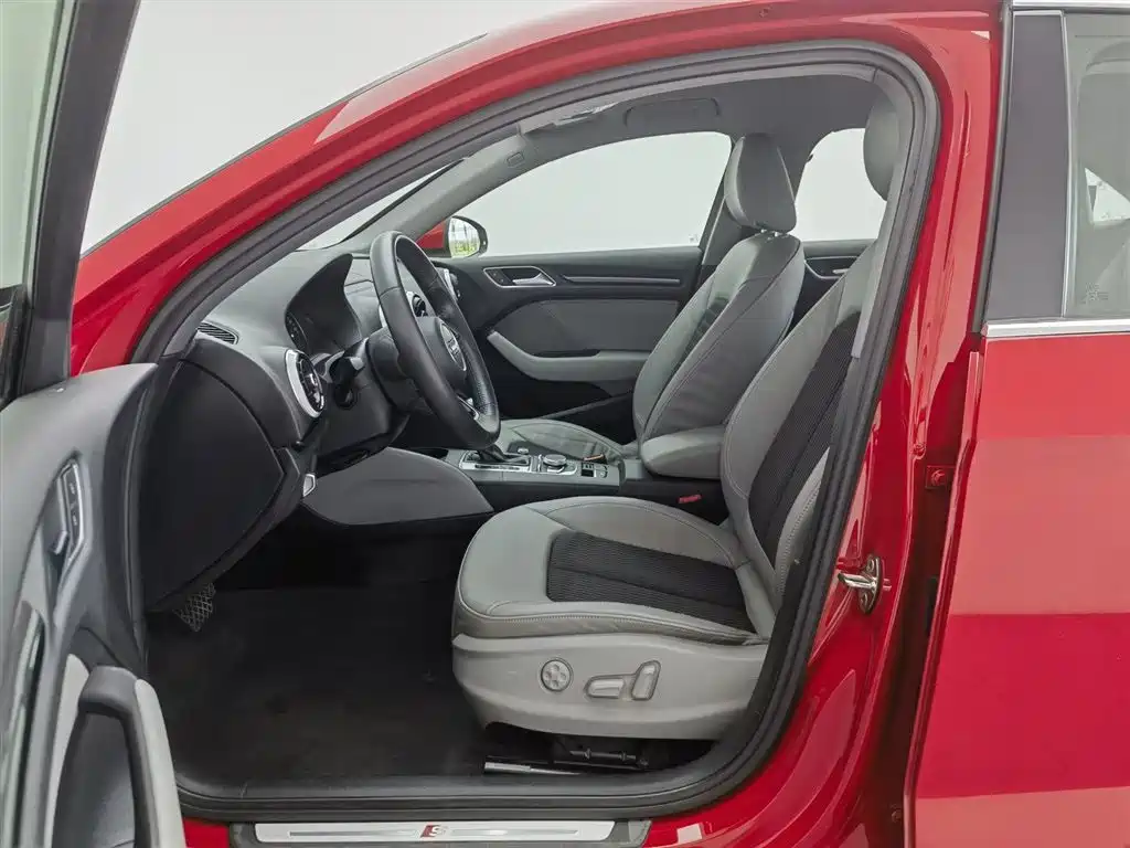 Audi A3 2017 — фото 10