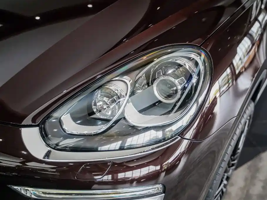 Porsche Cayenne 2015 — фото 5