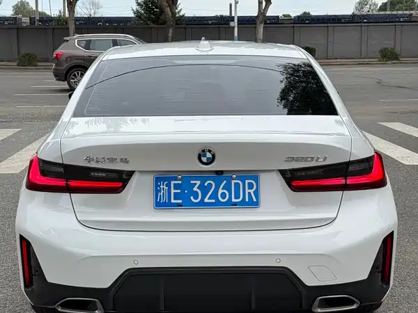 BMW 3 Series 2023
