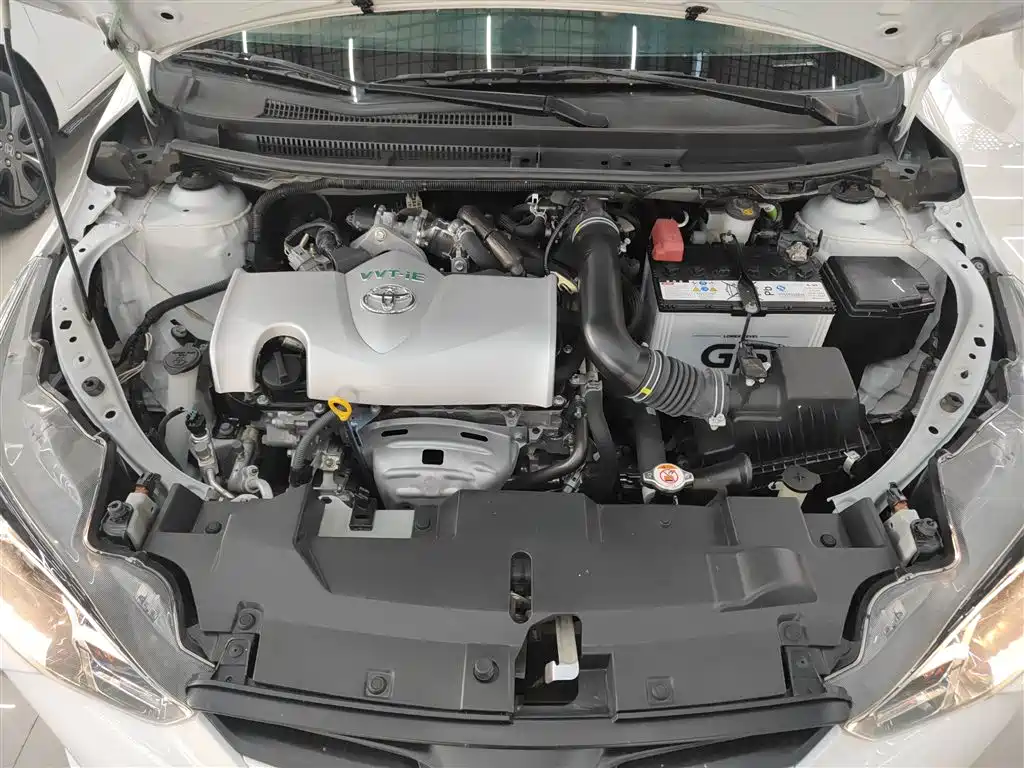 Toyota Yaris L 2019 — фото 16