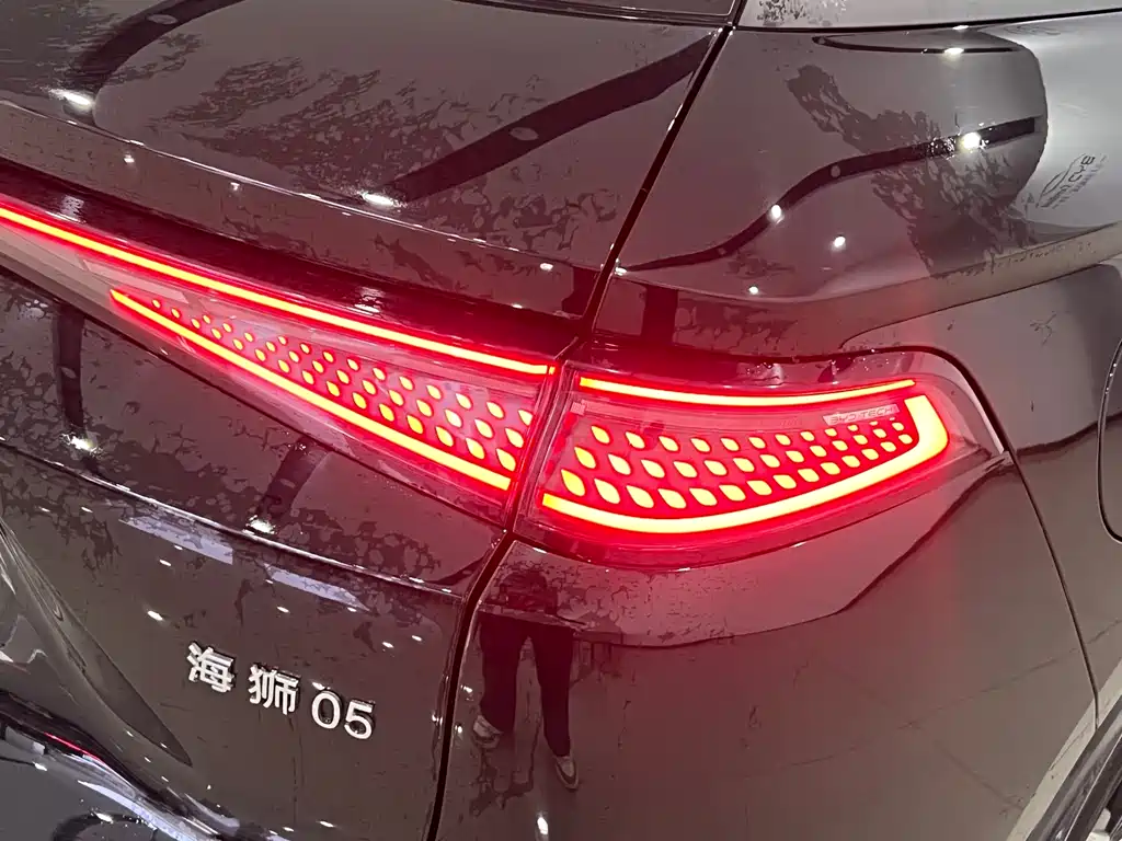 BYD Seal 05 DM-i 2025 — фото 6