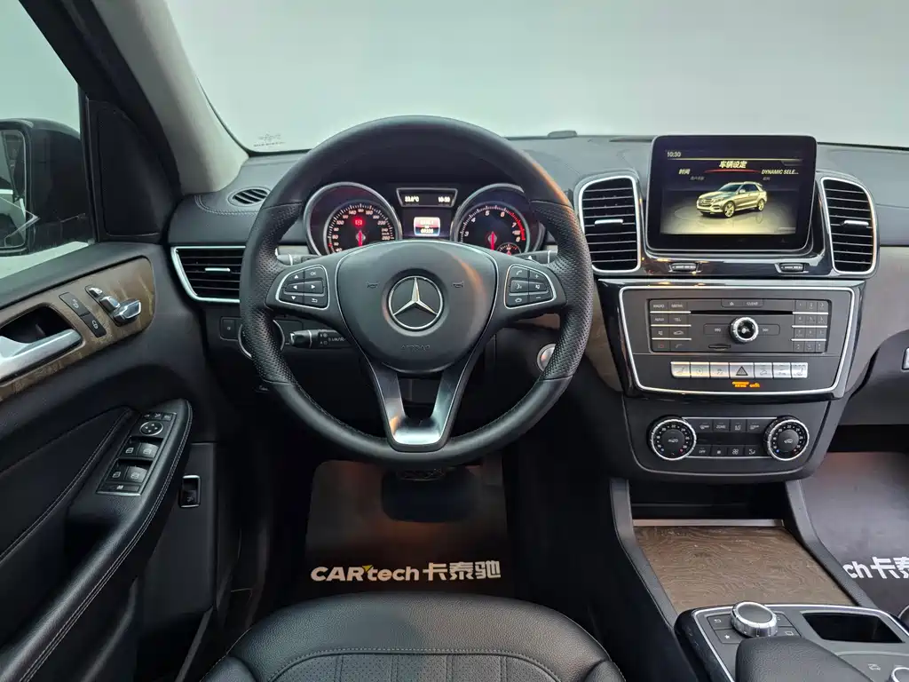 Mercedes-Benz GLE 2018 — фото 27