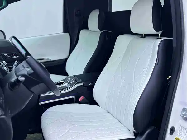 Toyota Alphard 2012