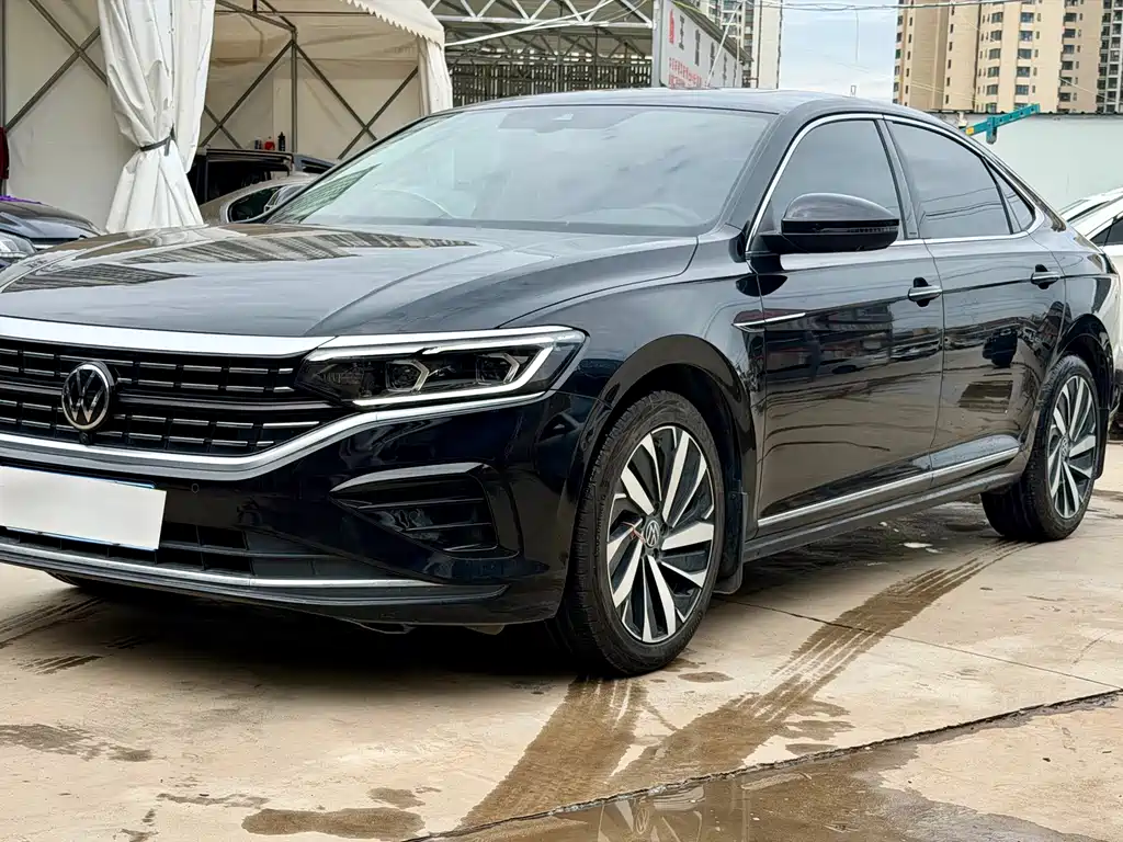 Volkswagen Passat 2025