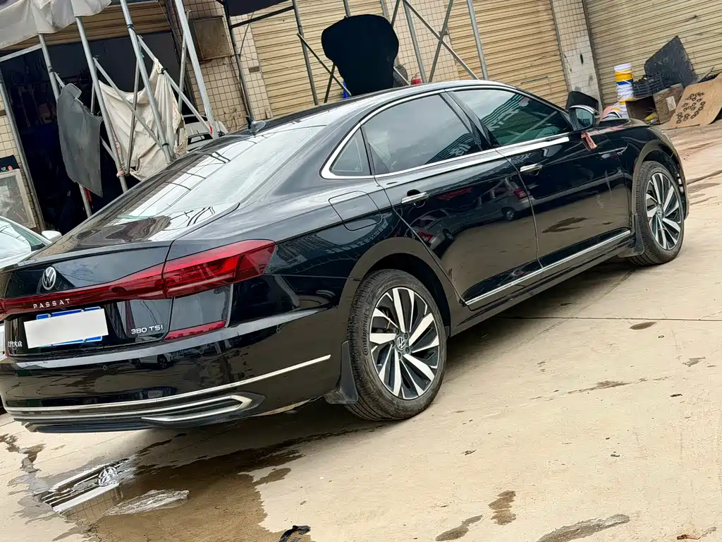 Volkswagen Passat 2025 — фото 11