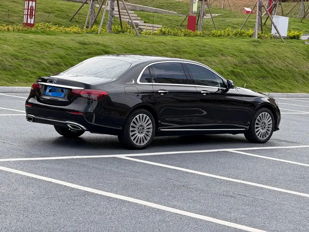Mercedes-Benz E-Class 2021 — фото 4