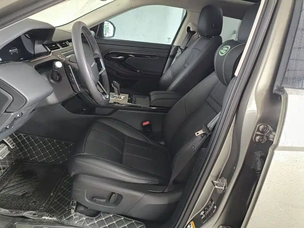 Land Rover Evoque 2022 — фото 15