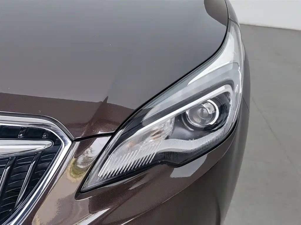 Buick Envision Plus 2020 — фото 7