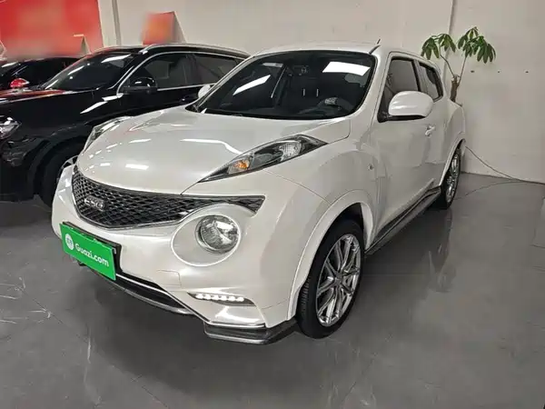 Infiniti ESQ 2014