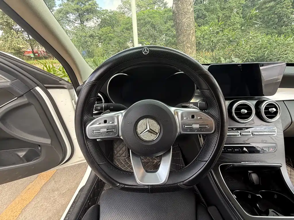 Mercedes-Benz C-Class 2020 — фото 14
