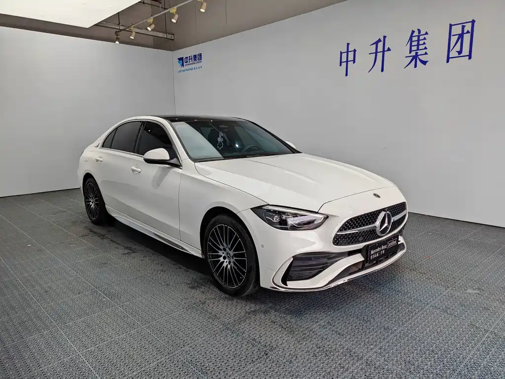 Mercedes-Benz C-Class 2024 — фото 3