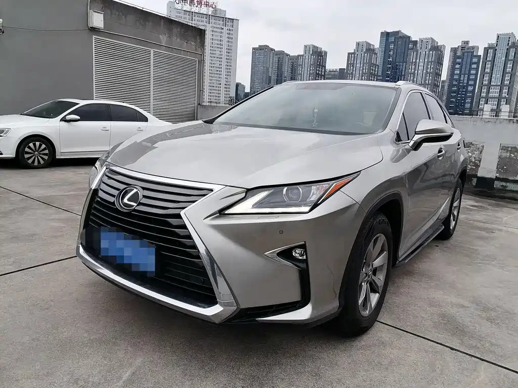 Lexus RX 2018 — фото 1