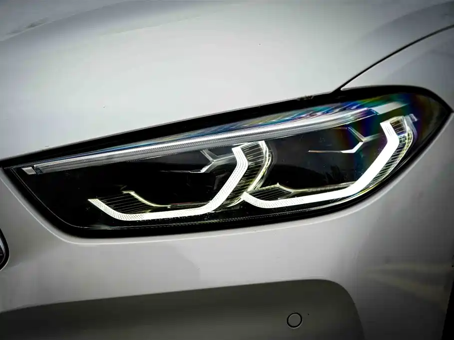 BMW 8 Series 2021 — фото 14