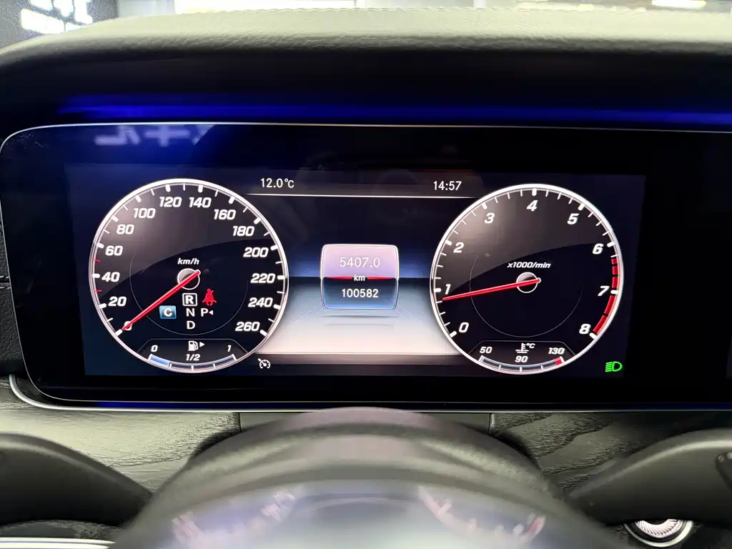 Mercedes-Benz E-Class 2019 — фото 14
