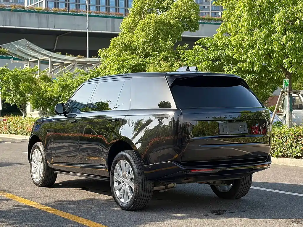 Land Rover Range Rover 2025 — фото 4