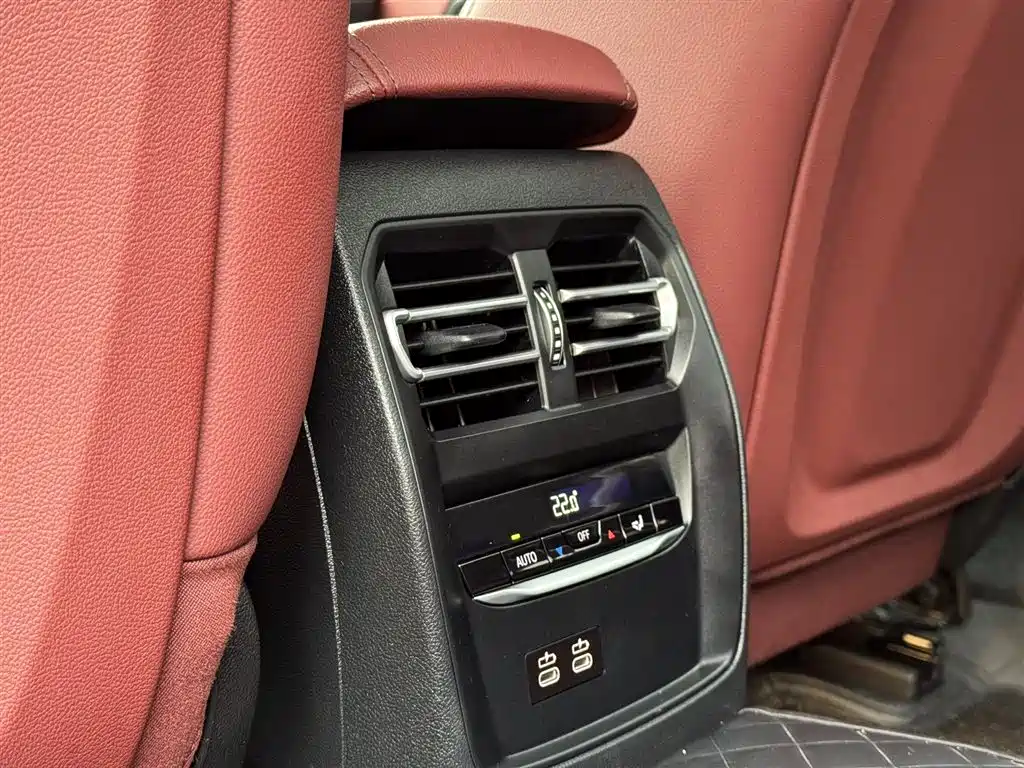 BMW 3 Series 2023
