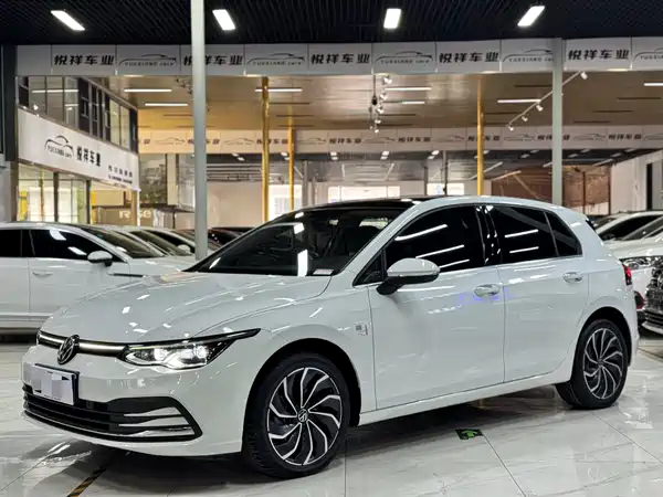 Volkswagen Golf 2023