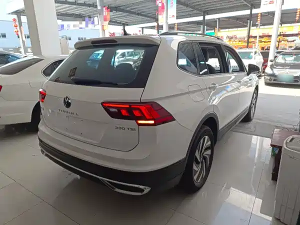 Volkswagen Tiguan L 2022