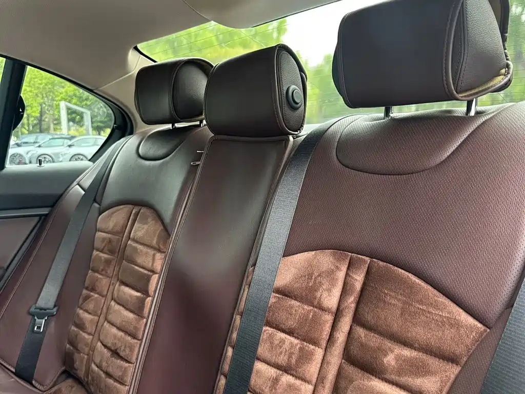 BMW 3 Series 2019 — фото 13