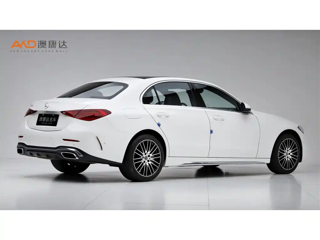 Mercedes-Benz C-Class 2023 — фото 3