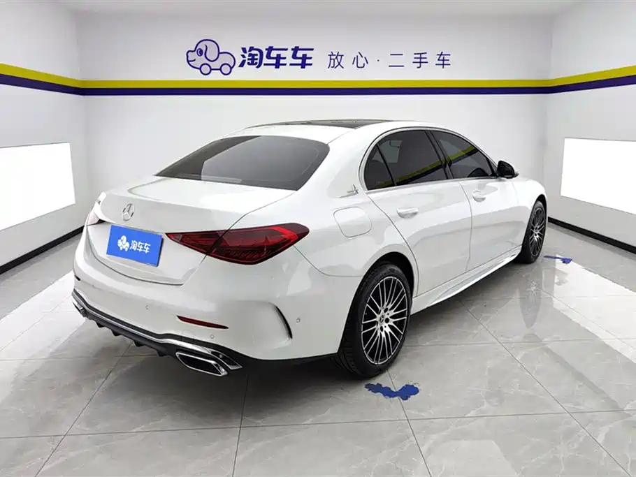 Mercedes-Benz C-Class 2023 — фото 3