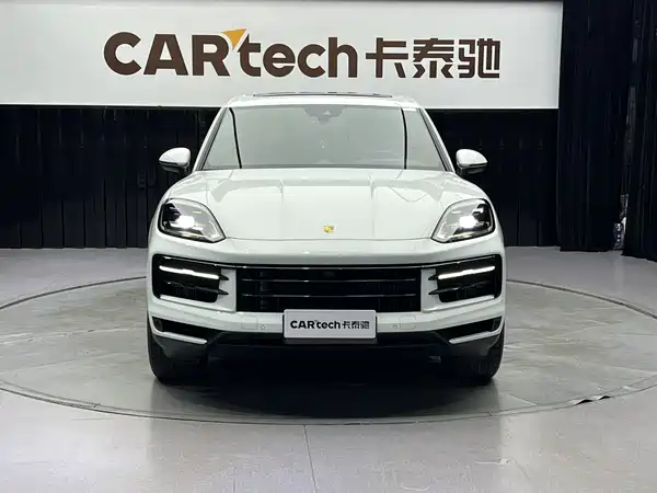 Porsche Cayenne 2024
