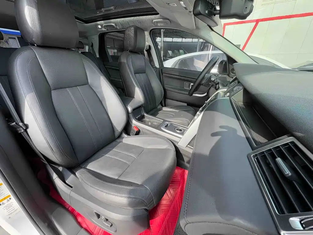 Land Rover Discovery Sport 2016 — фото 6