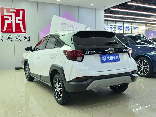 Toyota Yaris L 2022