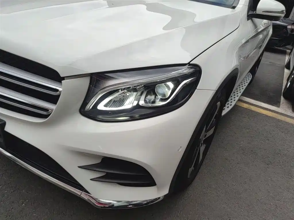 Mercedes-Benz GLC 2018 — фото 23