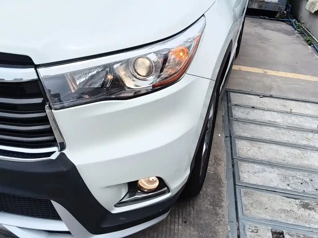 Toyota Highlander 2015 — фото 24
