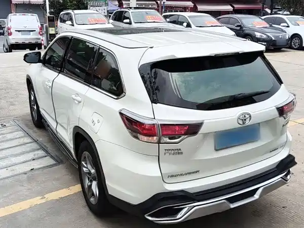 Toyota Highlander 2015