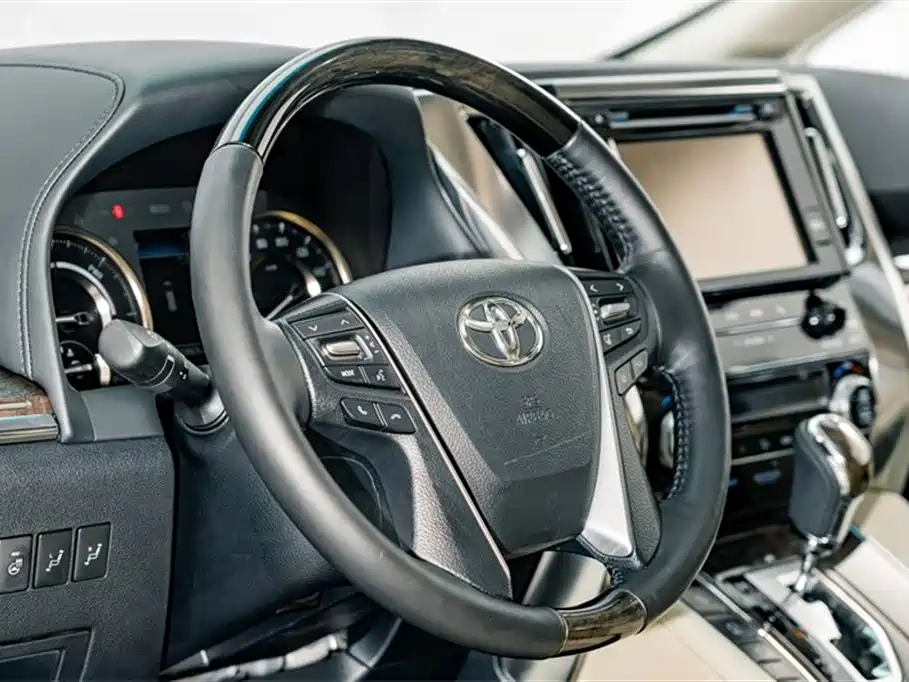 Toyota Vellfire 2019 — фото 9
