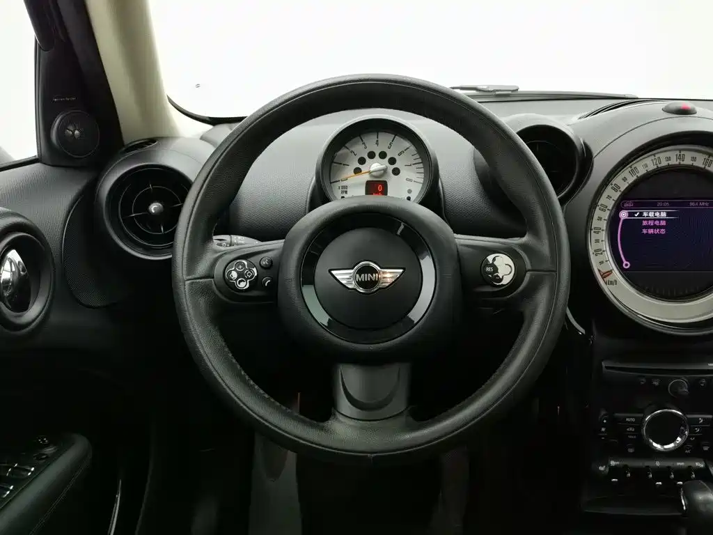 MINI Countryman 2014 — фото 11