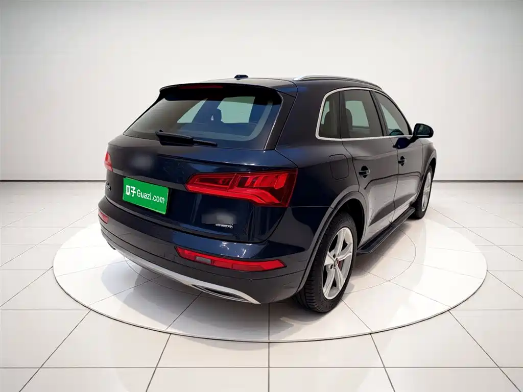 Audi Q5L 2020 — фото 4