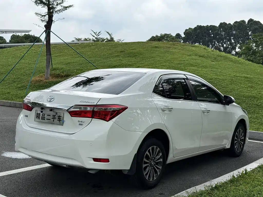 Toyota Corolla 2019 — фото 8
