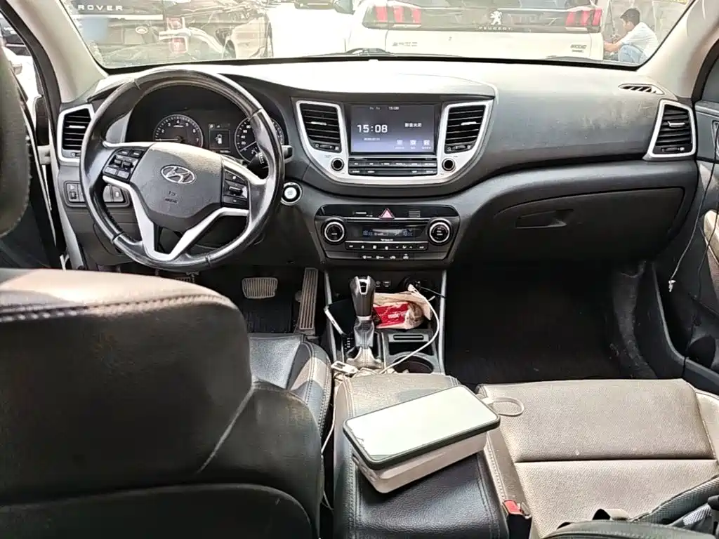 Hyundai Tucson 2016 — фото 10