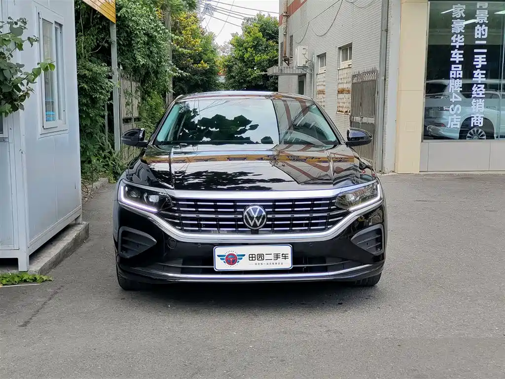 Volkswagen Passat 2023