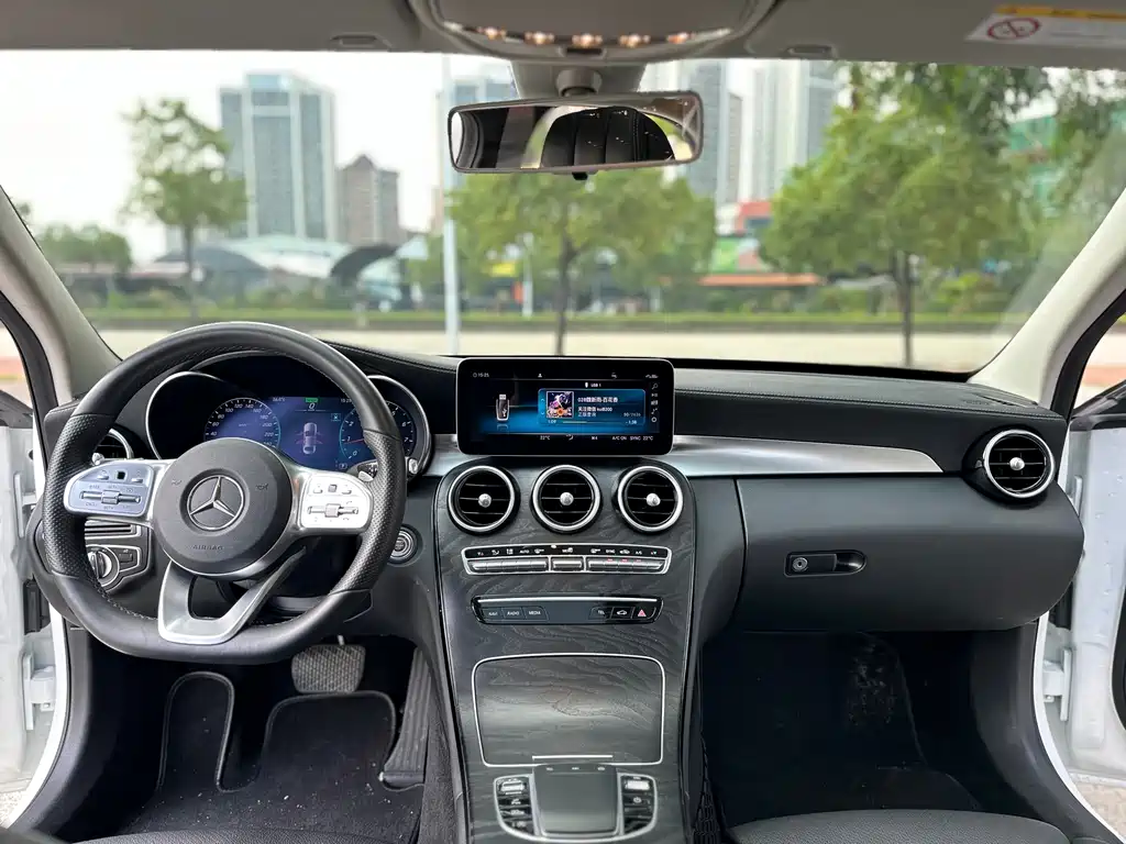 Mercedes-Benz C-Class 2020 — фото 10