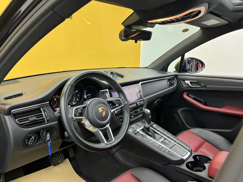 Porsche Macan 2019 — фото 3